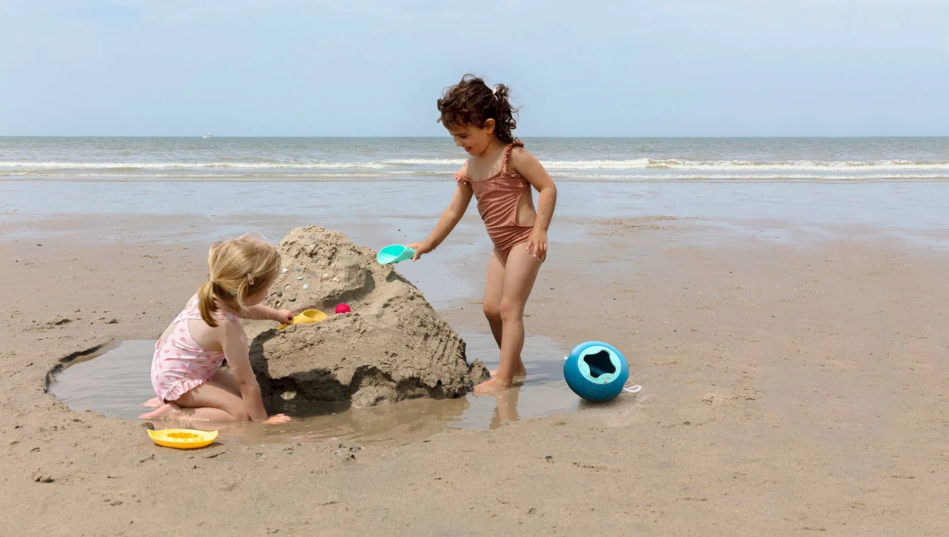 Quut Cuppi - Shovel, Sifter and Ball all in one!: Lagoon